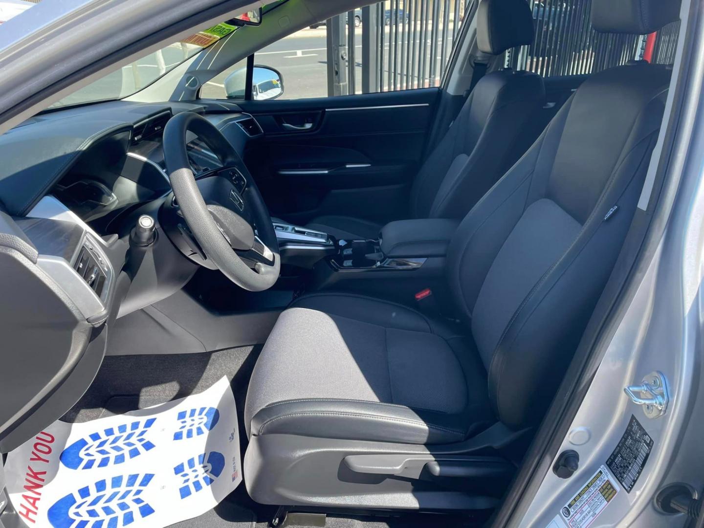 2021 SILVER /BLACK Honda Clarity Plug-In Hybrid (JHMZC5F14MC) with an 1.5L L4 DOHC 16V HYBRID engine, CVT transmission, located at 744 E Miner Ave, Stockton, CA, 95202, (209) 944-5770, 37.956863, -121.282082 - Photo#8
